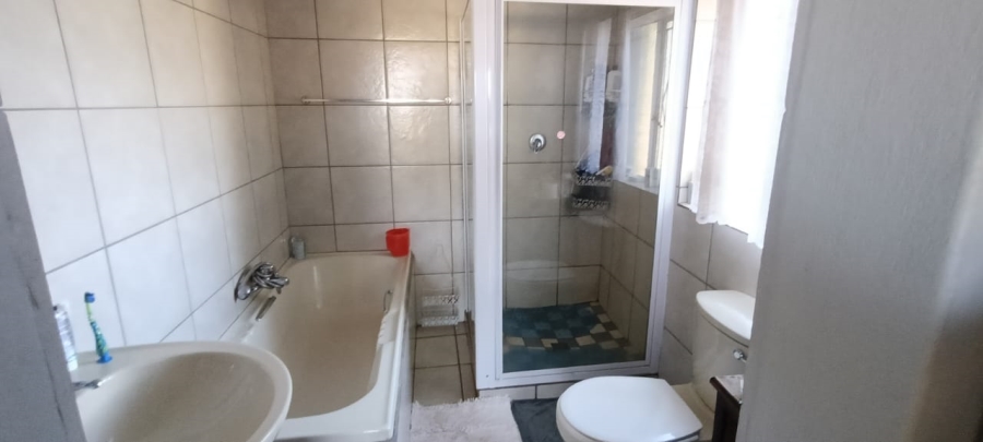 3 Bedroom Property for Sale in Groenvlei Free State
